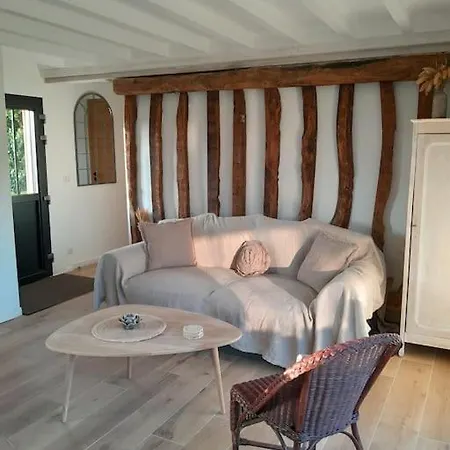 Maison Independante Avec Parc Au Calme Fumichon