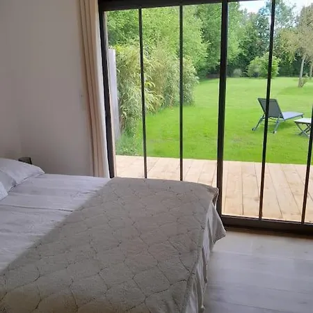 Сasa de vacaciones Maison Independante Avec Parc Au Calme Fumichon